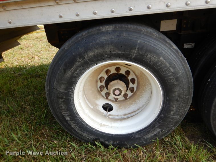 image for item DL3431 2015 Wilson DWH-5000  grain trailer