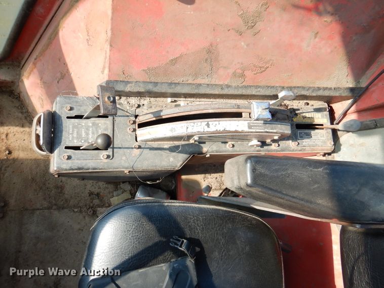 image for item DL3434 Massey Ferguson 1105  tractor