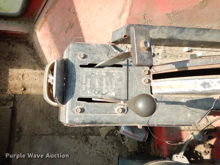 image for item DL3434 Massey Ferguson 1105  tractor