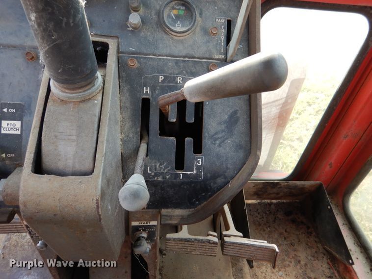 image for item DL3434 Massey Ferguson 1105  tractor