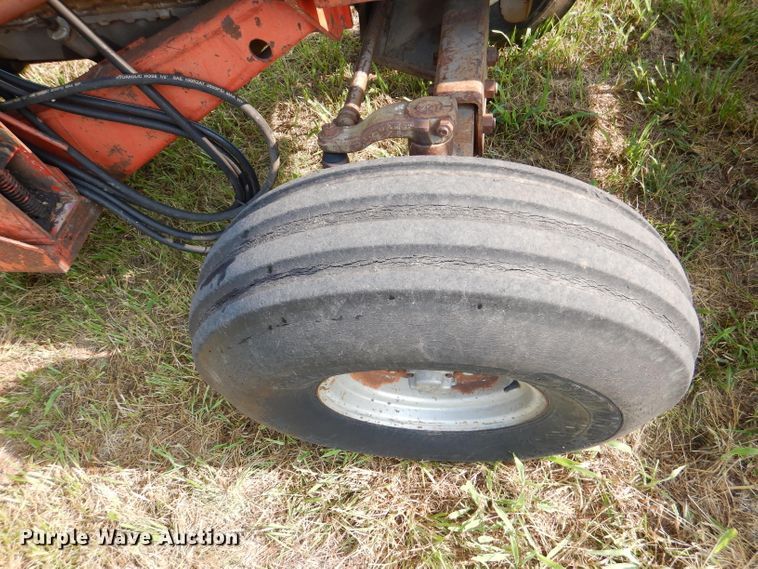 image for item DL3434 Massey Ferguson 1105  tractor