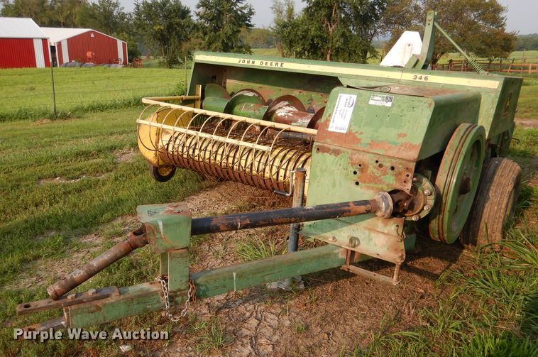 image for item DL3442 1980 John Deere 346  small square baler