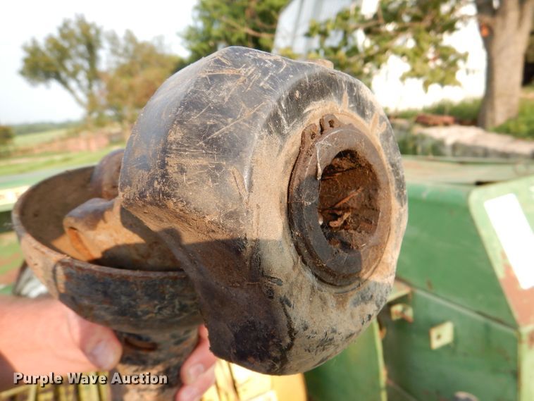 image for item DL3442 1980 John Deere 346  small square baler