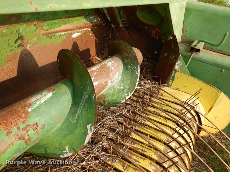 image for item DL3442 1980 John Deere 346  small square baler