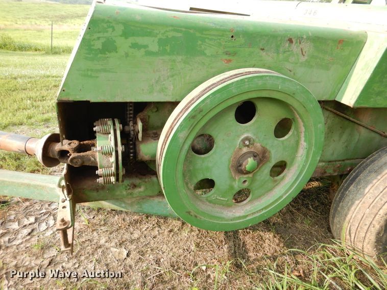 image for item DL3442 1980 John Deere 346  small square baler