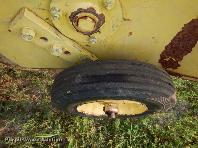 image for item DL3442 1980 John Deere 346  small square baler