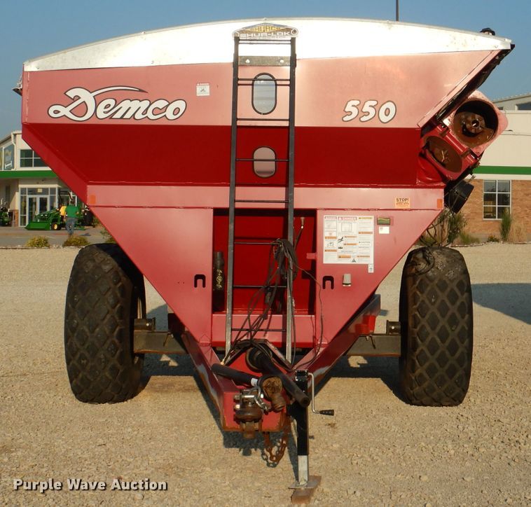 image for item DL3447 Demco 550  grain cart