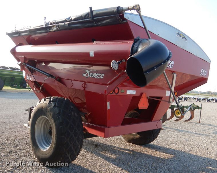 image for item DL3447 Demco 550  grain cart