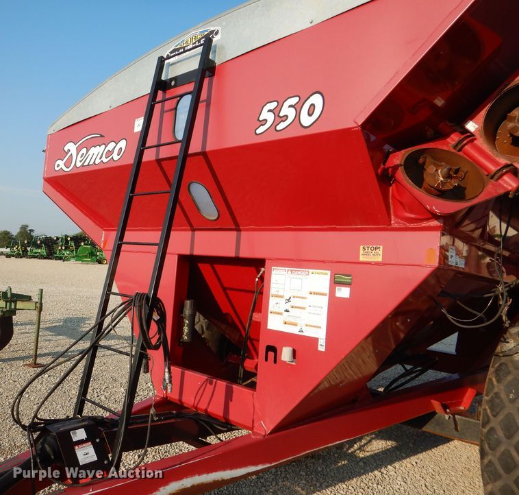 image for item DL3447 Demco 550  grain cart