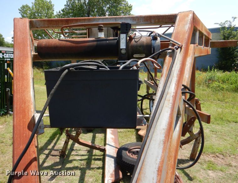 image for item DM3872 2004 Bale Runner  hay bale mover