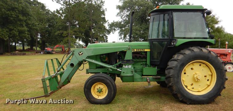 image for item DM3913 John Deere 2950  tractor