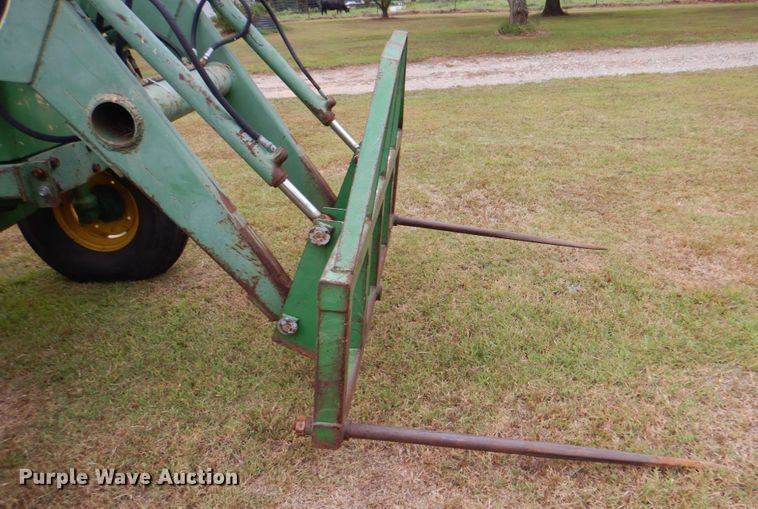 image for item DM3913 John Deere 2950  tractor