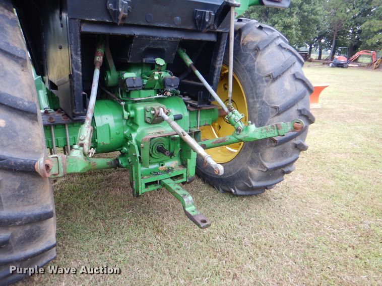 image for item DM3913 John Deere 2950  tractor