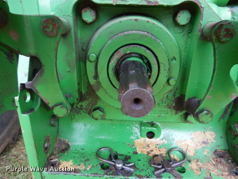 image for item DM3913 John Deere 2950  tractor