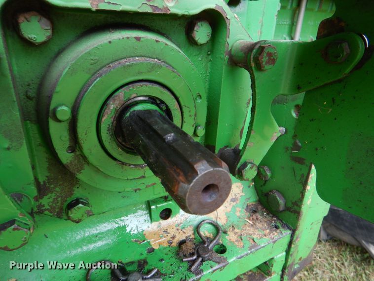 image for item DM3913 John Deere 2950  tractor