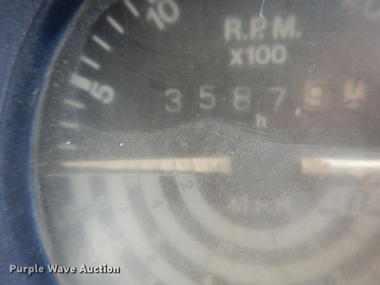 image for item DM3913 John Deere 2950  tractor