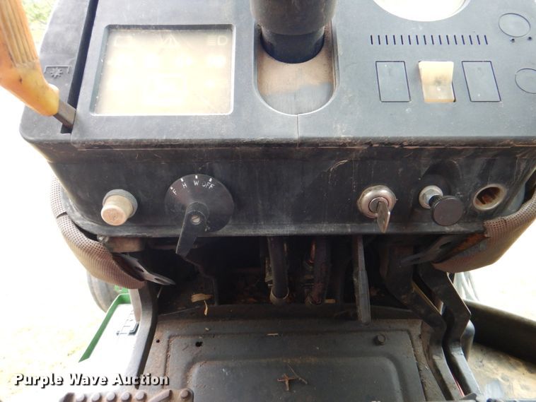 image for item DM3913 John Deere 2950  tractor