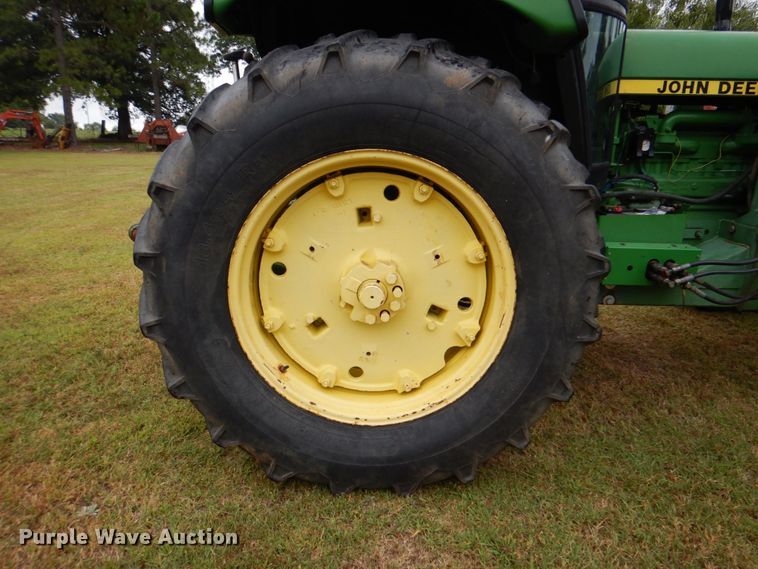 image for item DM3913 John Deere 2950  tractor