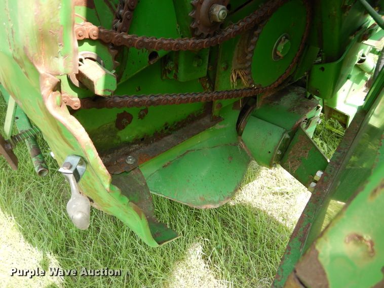 image for item DM4327 1994 John Deere 535  round baler
