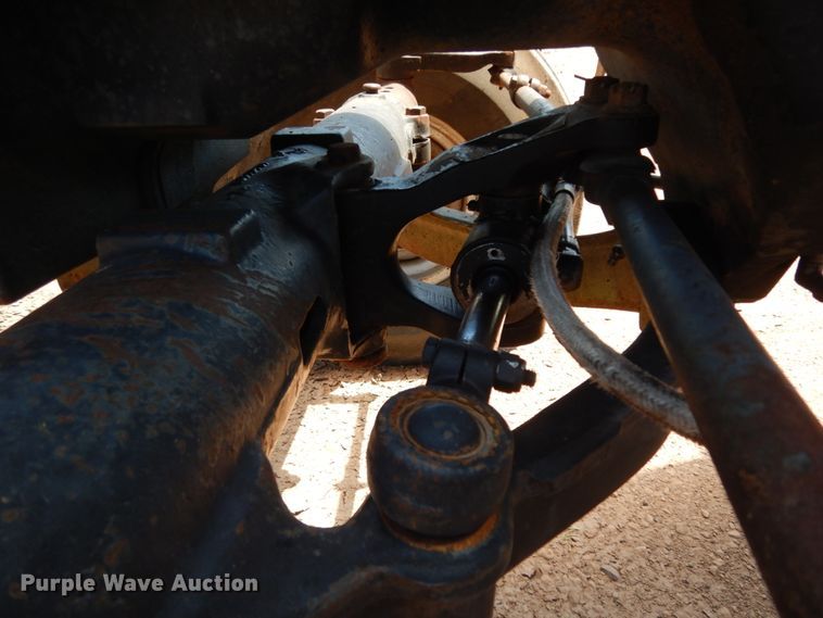 image for item DM6301 1982 International 5488  tractor