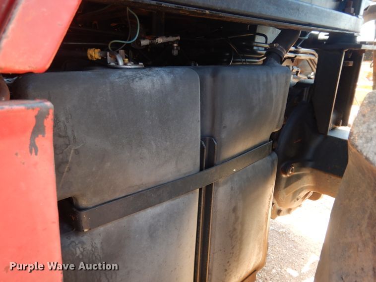 image for item DM6301 1982 International 5488  tractor