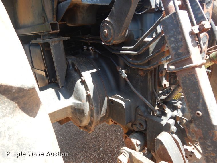 image for item DM6301 1982 International 5488  tractor