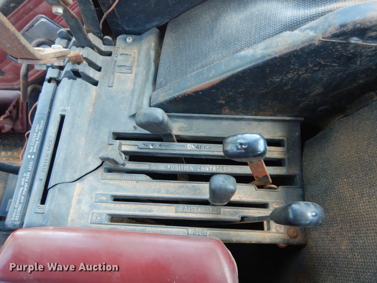 image for item DM6301 1982 International 5488  tractor