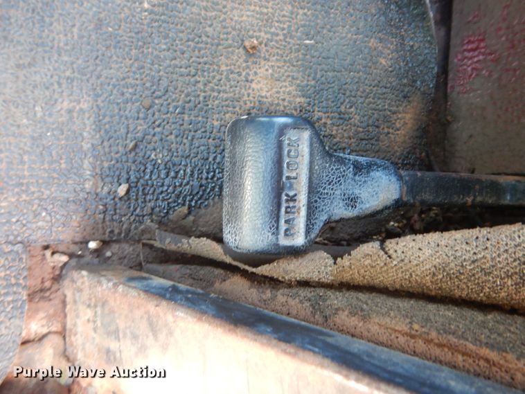 image for item DM6301 1982 International 5488  tractor