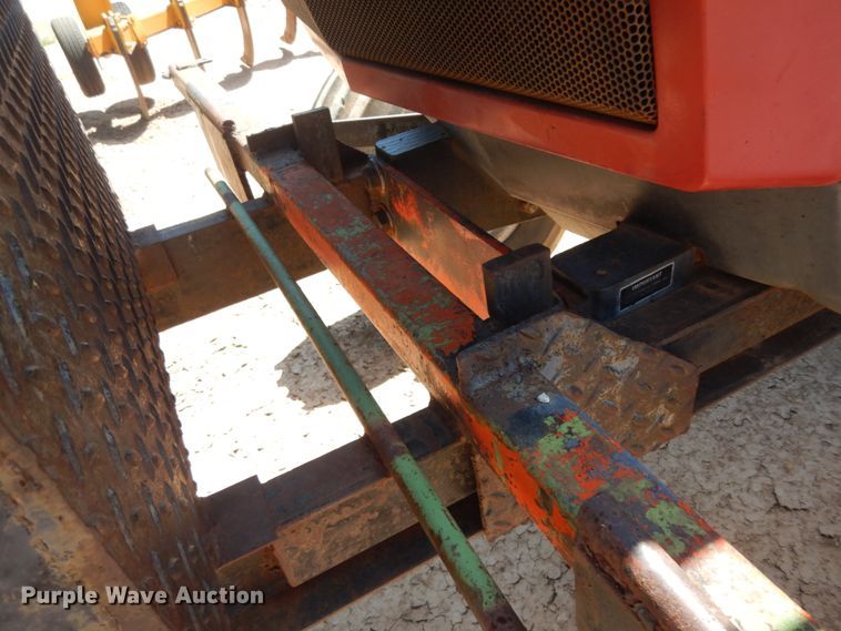 image for item DM6301 1982 International 5488  tractor