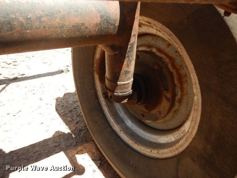 image for item DM6301 1982 International 5488  tractor