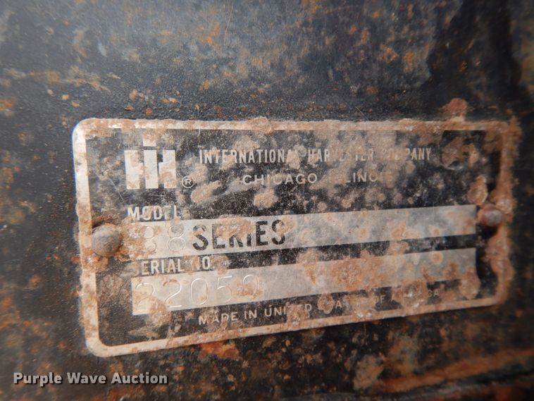 image for item DM6301 1982 International 5488  tractor