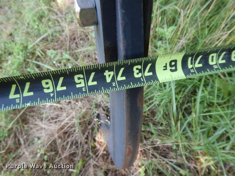 image for item HP9529 74"W grapple