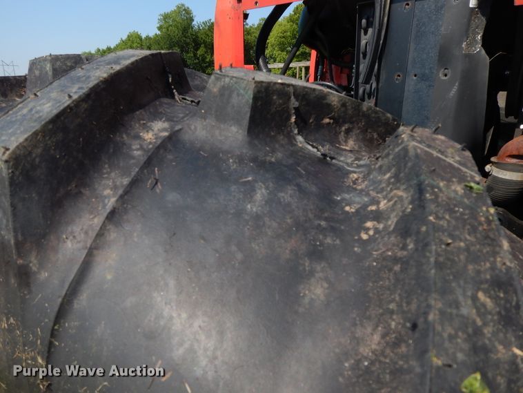 image for item HP9643 2004 Massey Ferguson 481  MFWD tractor