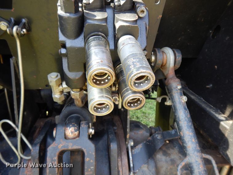 image for item HP9643 2004 Massey Ferguson 481  MFWD tractor