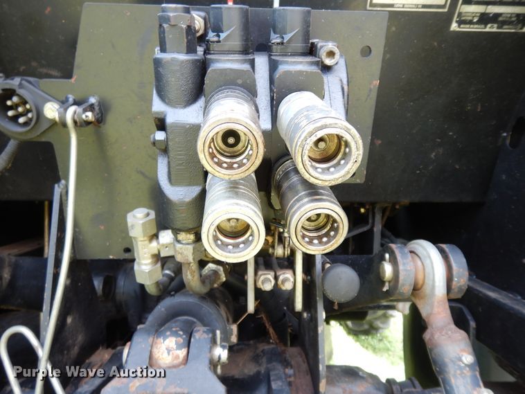 image for item HP9643 2004 Massey Ferguson 481  MFWD tractor