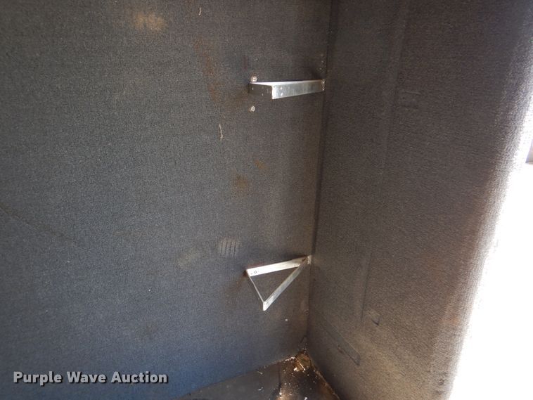 image for item IA9772 2002 Cherokee Industries  livestock trailer