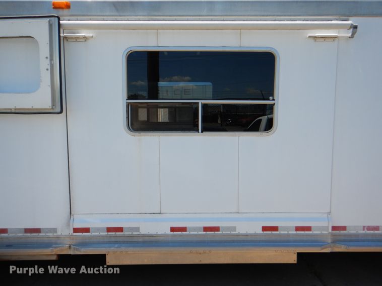 image for item IA9772 2002 Cherokee Industries  livestock trailer