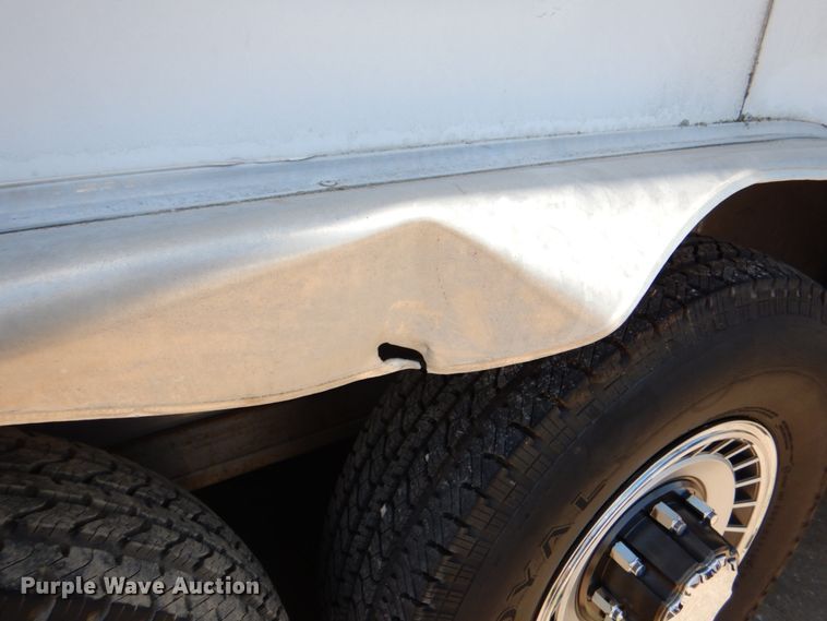 image for item IA9772 2002 Cherokee Industries  livestock trailer