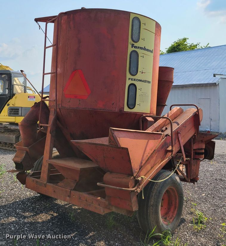 image for item IC9864 Farm Hand  Feedmaster F81-C feed mixer