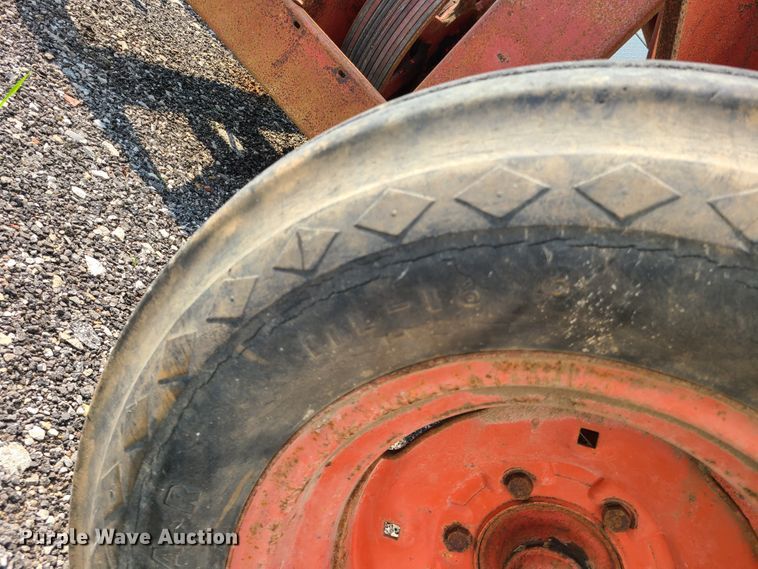 image for item IC9864 Farm Hand  Feedmaster F81-C feed mixer