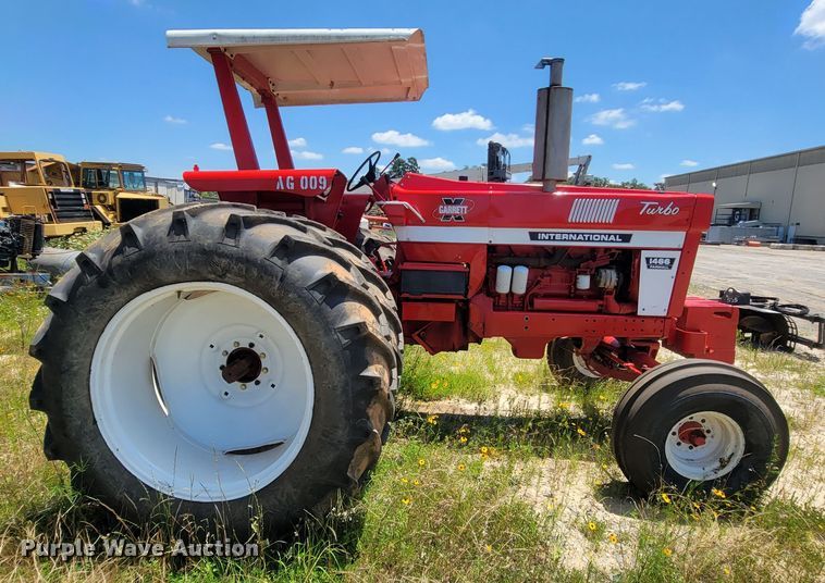 image for item IF9859 1972 International 1466  tractor