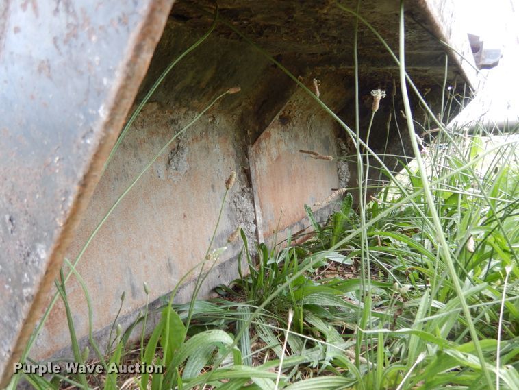 image for item II9540 Ford 6610  tractor