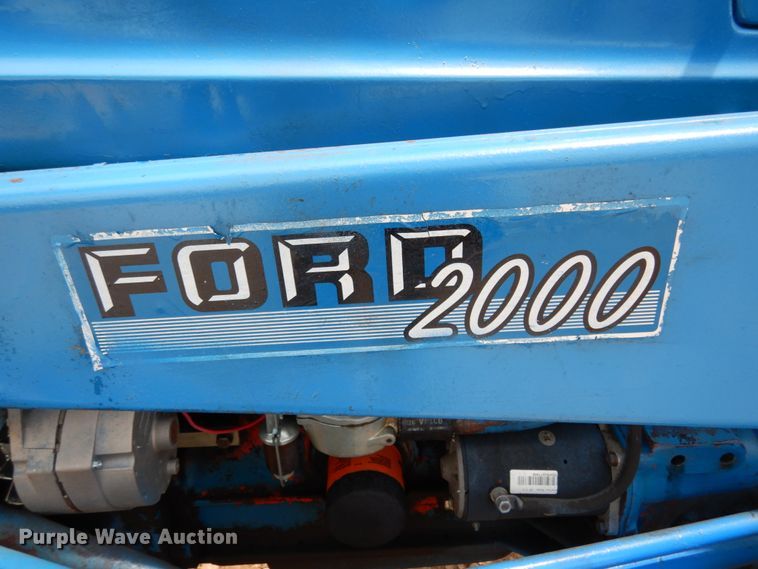 image for item II9630 Ford 800  tractor