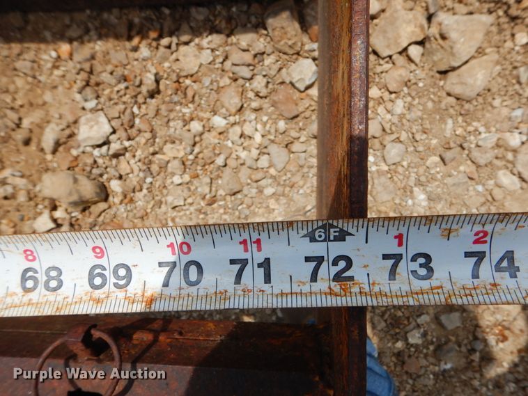 image for item II9630 Ford 800  tractor