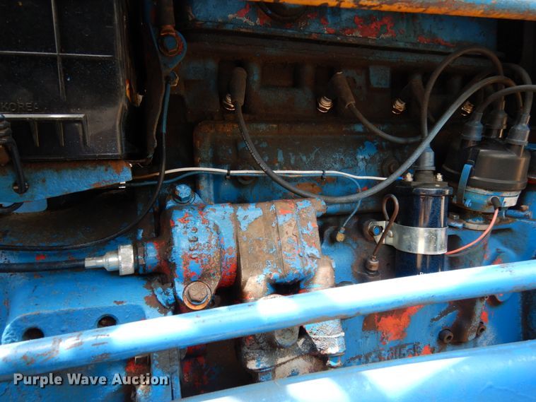 image for item II9630 Ford 800  tractor