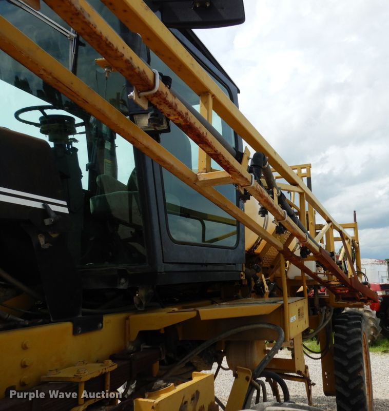 image for item II9639 Ag-Chem RoGator 554  sprayer