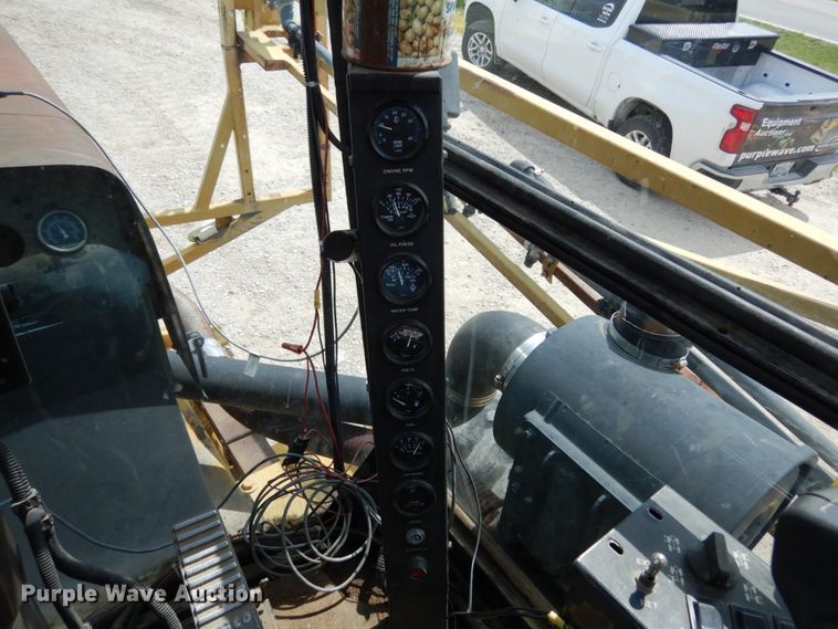 image for item II9639 Ag-Chem RoGator 554  sprayer