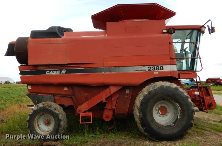 image for item II9640 1998 Case IH 2388  RWA combine