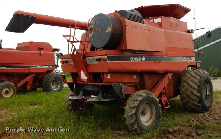 image for item II9640 1998 Case IH 2388  RWA combine