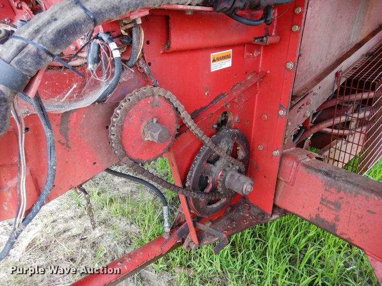 image for item II9640 1998 Case IH 2388  RWA combine